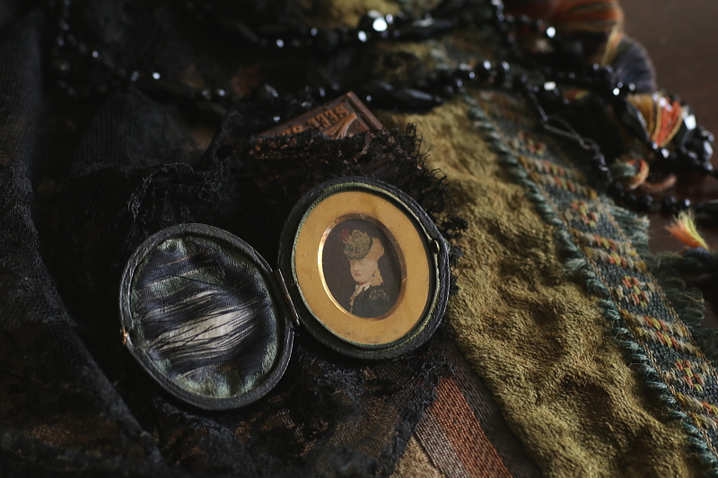 ヴィクトリアンミニアチュールポートレート　イギリス