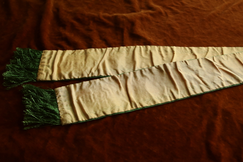 司祭の祭服　カトリック　アザミ　アンティークストリュフ