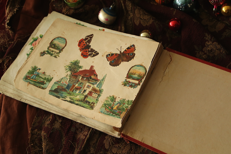 ヴィクトリアン　クロモスアルバム　イギリス アンティークストリュフ