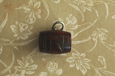 スタンホープ　ストーンバレルチャーム　フランス　アンティークストリュフ