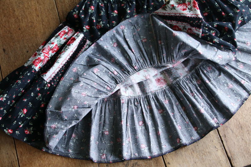 フランスのヴィンテージフレアスカート　フランス　アンティークストリュフ