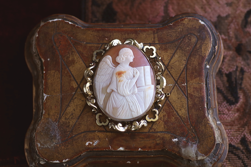 大天使のシェルカメオブローチ　ガブリエル　ヴィクトリアン　イギリス　アンティークストリュフ