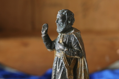 聖人のスタチュー　メタル聖像　フランス　アンティークストリュフ