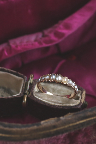 シードパールハーフエタニティリング　ヴィクトリアン　ジョージアンリング　指輪　アンティークジュエリー　イギリス　アンティークストリュフ 20251212