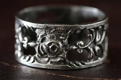 ヴィンテージシルバーミニナプキンリング　エタニティリング　バラ　ドイツ　アンティークストリュフ