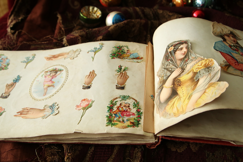 ヴィクトリアン　クロモスアルバム　イギリス アンティークストリュフ