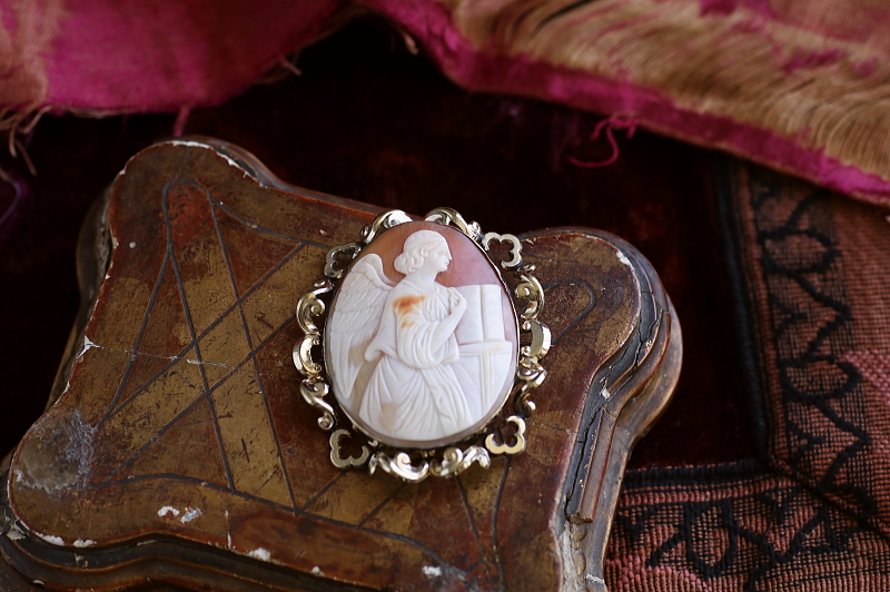 大天使のシェルカメオブローチ　ガブリエル　ヴィクトリアン　イギリス　アンティークストリュフ