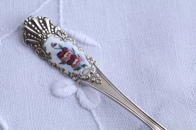 エナメルの花　シルバーコーヒースプーン　北欧　アンティークストリュフ