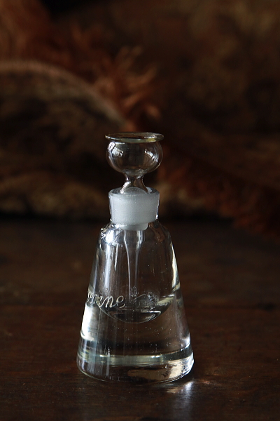 スポイトのエゼリンボトル　イギリス　アンティークストリュフ