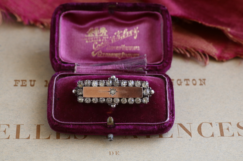 ゴールドアンドシルバー　ペーストブローチ　ヴィクトリアン　イギリス　アンティークストリュフ