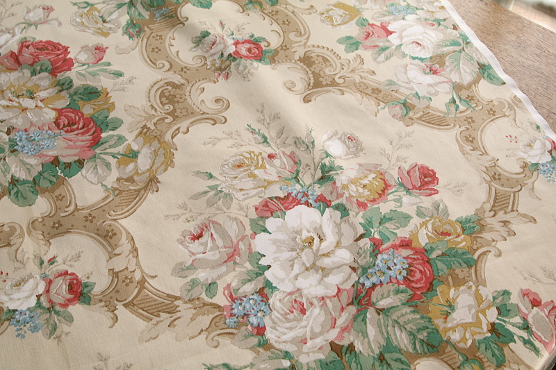 ヴィンテージプリントファブリック　ロココの薔薇　sanderson イギリス アンティークストリュフ