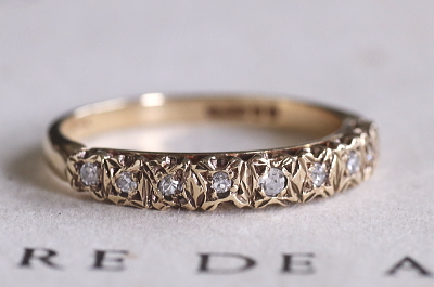 ダイヤモンドハーフエタニティリング　イギリス　アンティークストリュフ