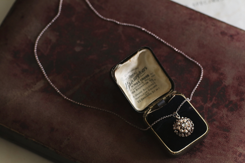 ローズカットダイヤモンド　シルバーペンダント　ヨーロッパ　アンティークストリュフ