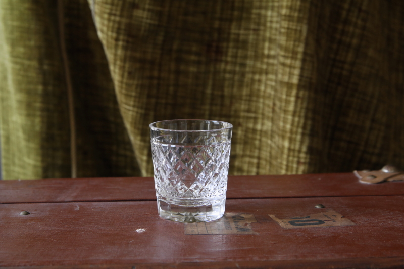ヴィンテージカットクリスタルショットグラス　イギリス　アンティークストリュフ