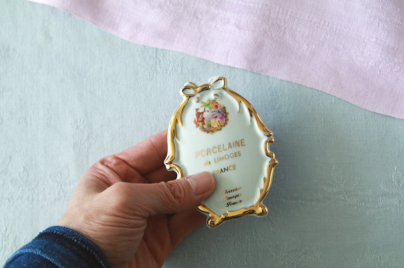 ポーセリンのディスプレイサイン　meissner limoges フランス　アンティークストリュフ