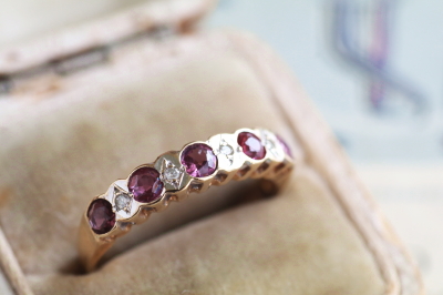 ルビーアンドダイヤモンドバンドリング　ロンドン　イギリス　アンティークストリュフ