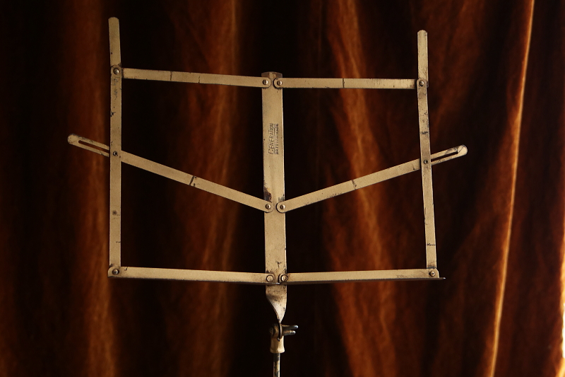 フォールディングミュージックスタンド　generation　イギリス