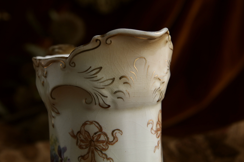 スミレとワスレナグサ　リボン飾りジャグ　イギリス アンティークストリュフ