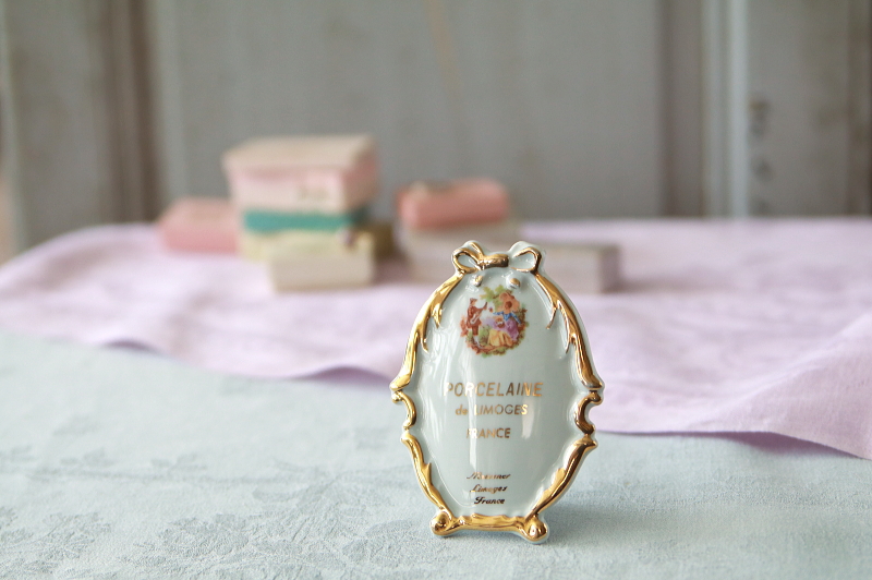 ポーセリンのディスプレイサイン　meissner limoges フランス　アンティークストリュフ