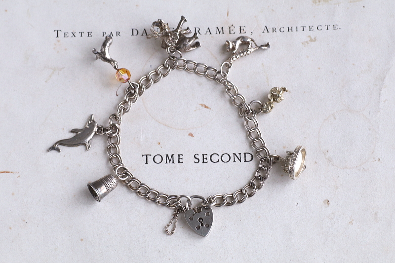 シルバーチャーム　チェーンブレスレット　イルカ　イギリス　アンティークストリュフ