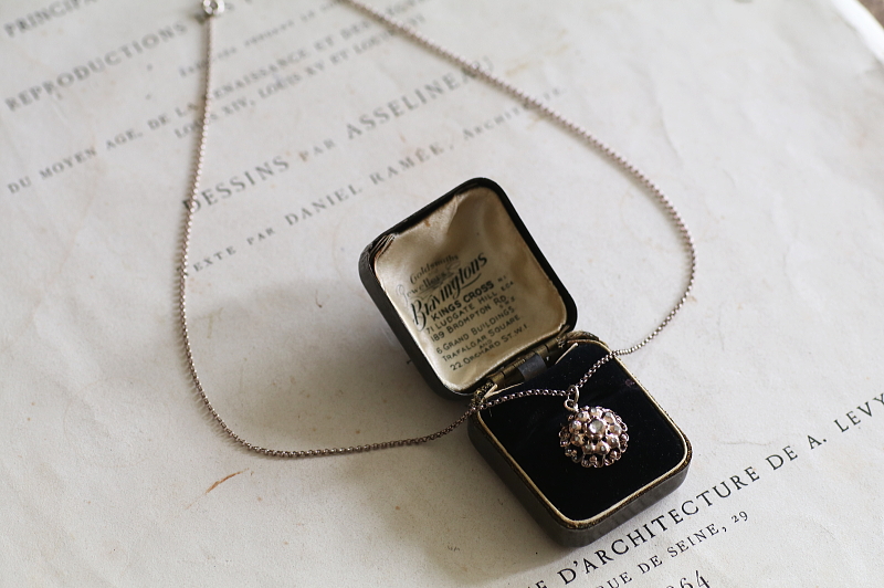 ローズカットダイヤモンド　シルバーペンダント　ヨーロッパ　アンティークストリュフ