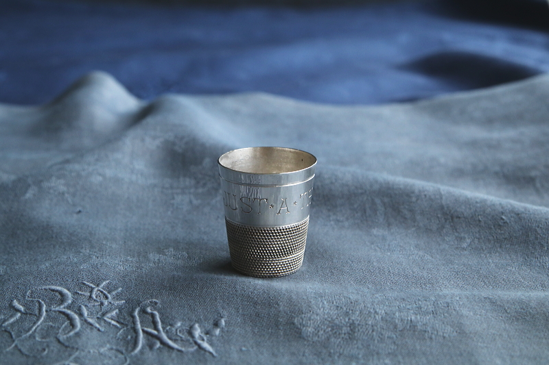 ウイスキーショットカップ　just a thimble full イギリス
