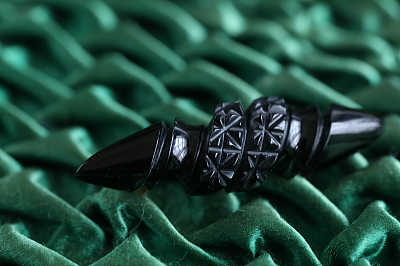 ヴィクトリアンジェットバーブローチ　アンティークジュエリー　ヴィンテージアクセサリー　イギリス　アンティークストリュフ 20251211