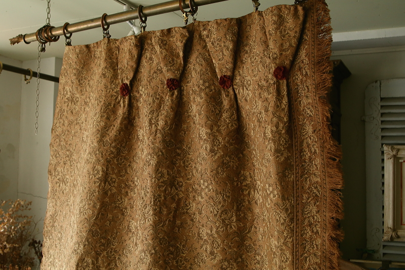 花模様のオールドゴブランカーテン　フランス　アンティークストリュフ