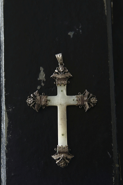 プルミコミュニオン　マザーオブパール　シルバークロス　フランス　アンティークストリュフ