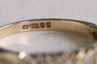 ダイヤモンドハーフエタニティリング　イギリス　アンティークストリュフ