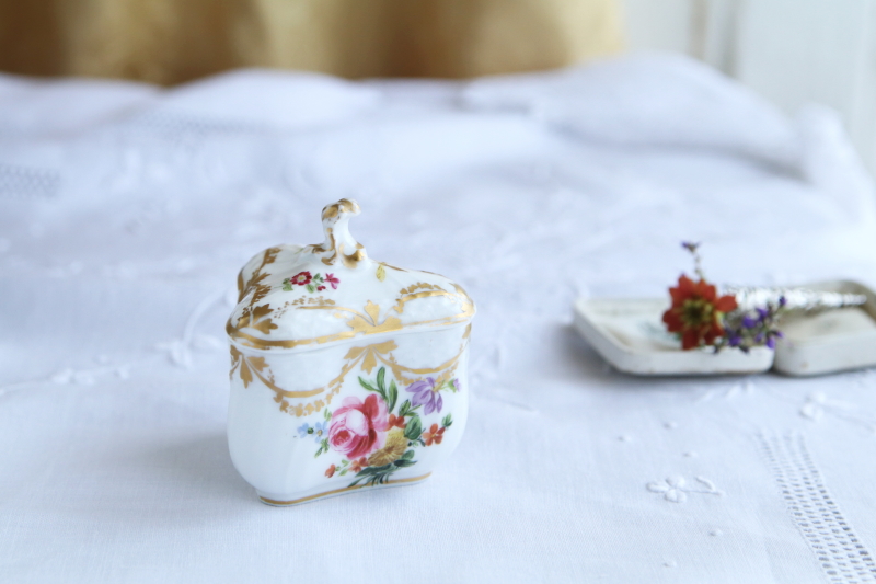 花のボンボニエール　ロイヤルコペンハーゲン　royal copenhagen　デンマーク　アンティークストリュフ