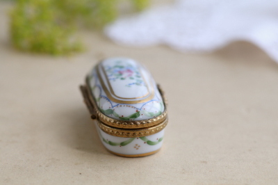 小さなリモージュボックス　Dubarry Limoges アンティークストリュフ