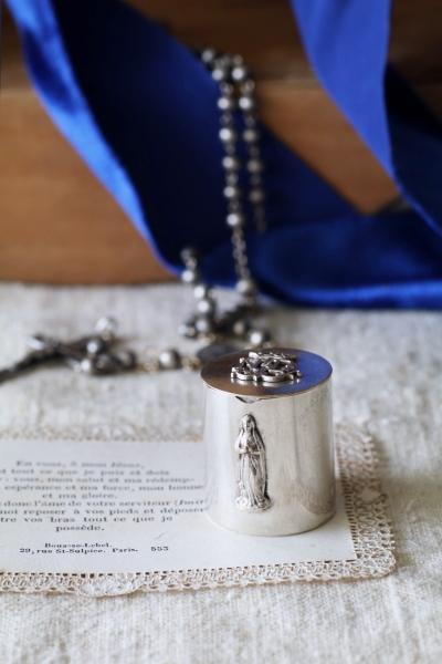 Notre Dame　ロザリオケース　フランス　アンティークストリュフ 20251014