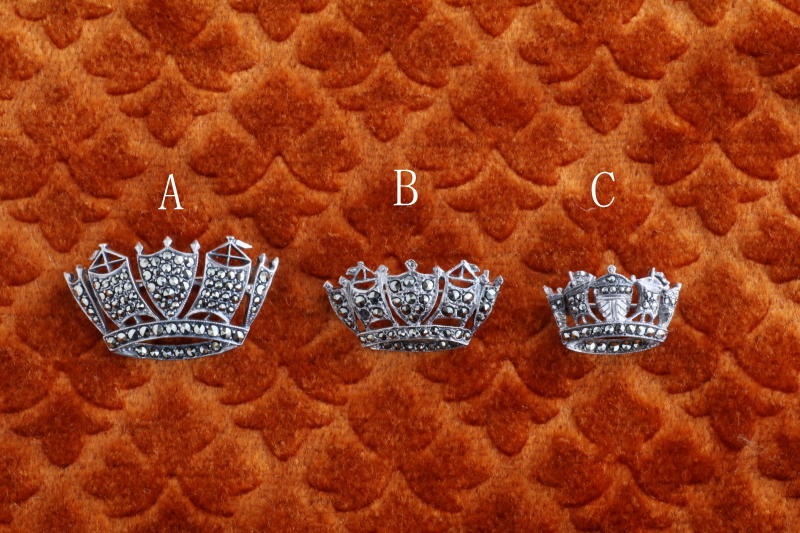 ネイバルクラウンのシルバーマーカサイトブローチ　イギリス　アンティークストリュフ