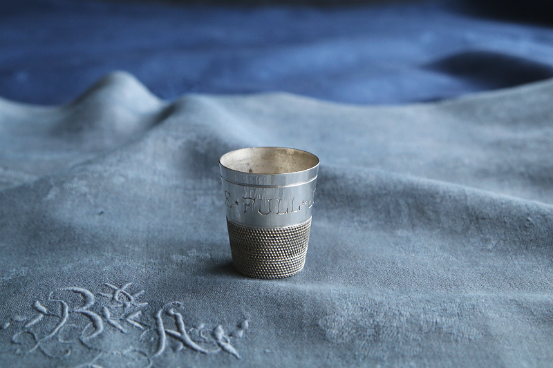 ウイスキーショットカップ　just a thimble full イギリス