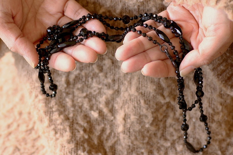 フレンチジェットロングネックレス　ヴィクトリアン　イギリス アンティークストリュフ