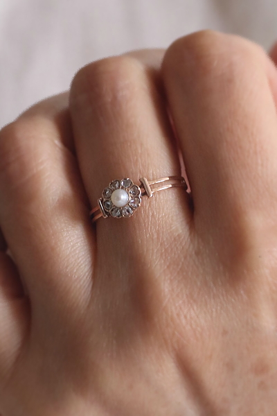 パールアンドローズカットダイヤ　デイジーリング　フランス　アンティークストリュフ