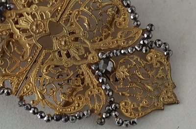 カットスチールのフィリグリーブロンズバックル　フランス　アンティークストリュフ