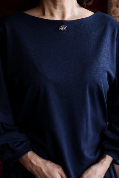 ミニアチュールの天使　マーカサイトシルバーブローチ　フランス　アンティークストリュフ