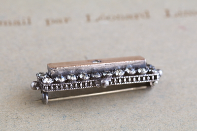 ゴールドアンドシルバー　ペーストブローチ　ヴィクトリアン　イギリス　アンティークストリュフ