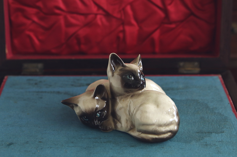 双子のシャム猫　Beswick Pottery イギリス　アンティークストリュフ 20260610