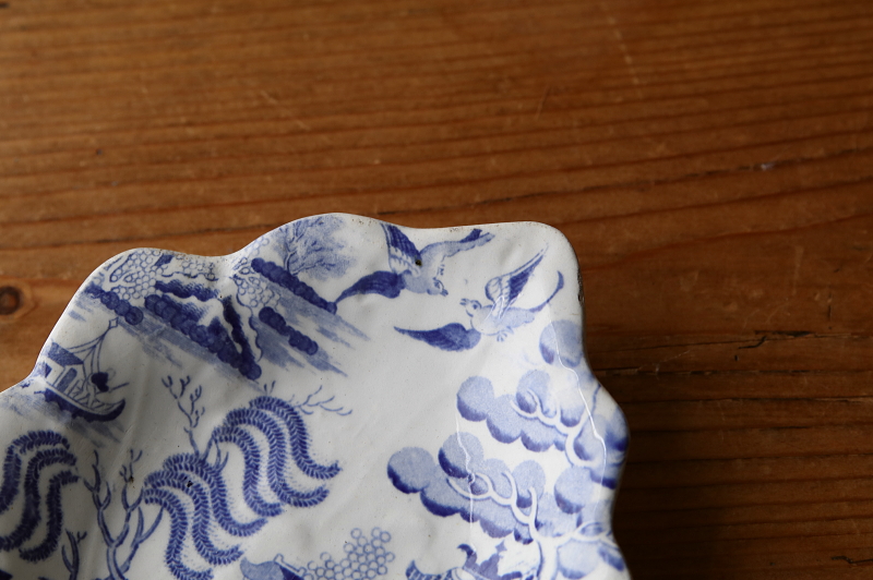 ヴィクトリアンブルーウイロー　リーフディッシュ　イギリス　アンティークストリュフ