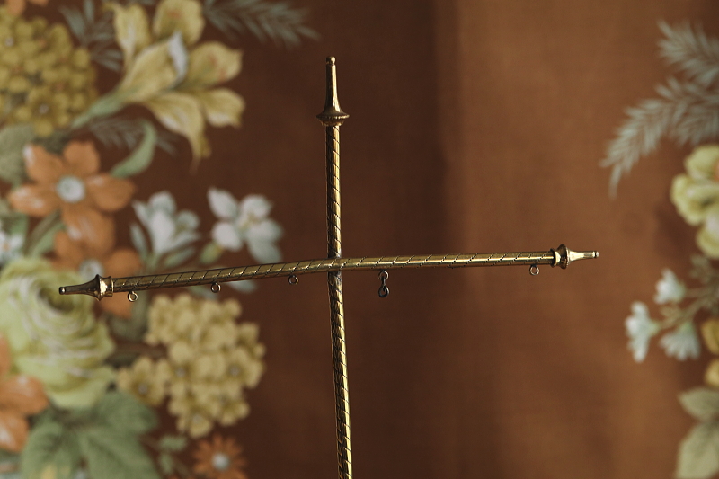 真鍮のフェイススクリーンスタンド　ヴィクトリアン　イギリス　アンティークストリュフ