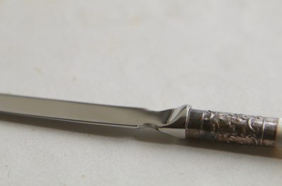 マザーオブパールハンドルペーパーナイフ　イギリス　アンティークストリュフ