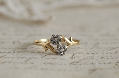 トワ・エ・モア　フラワーダイヤモンドリング　エンゲージリング　指輪　フランス　アンティークストリュフ