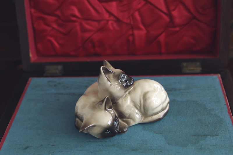 双子のシャム猫　Beswick Pottery イギリス　アンティークストリュフ 20260610