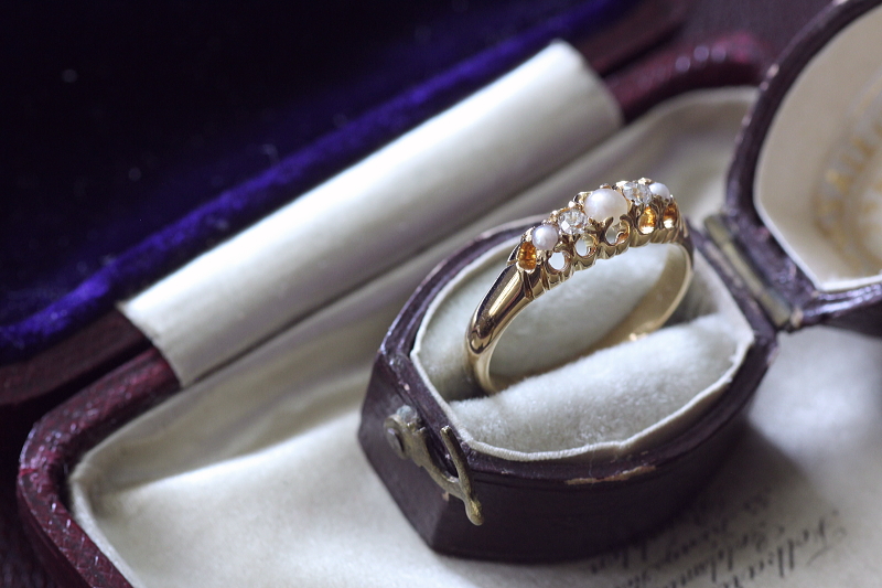 パールアンドオールドマインカットダイヤモンド　ファイブストーンリング　イギリス　アンティークストリュフ 20250627