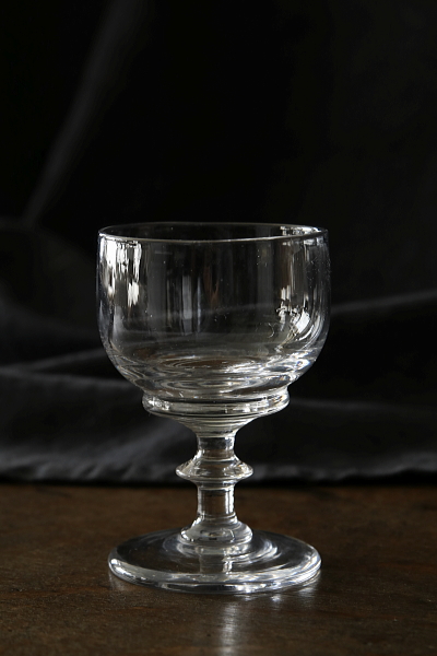 丸いボウルのステムグラス　イギリス　アンティークストリュフ