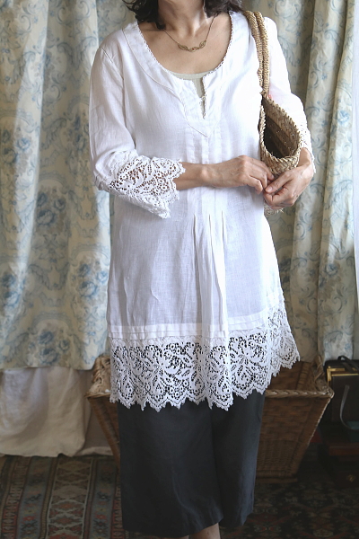 レースエッジリネンチュニック　イタリア　アンティークストリュフ