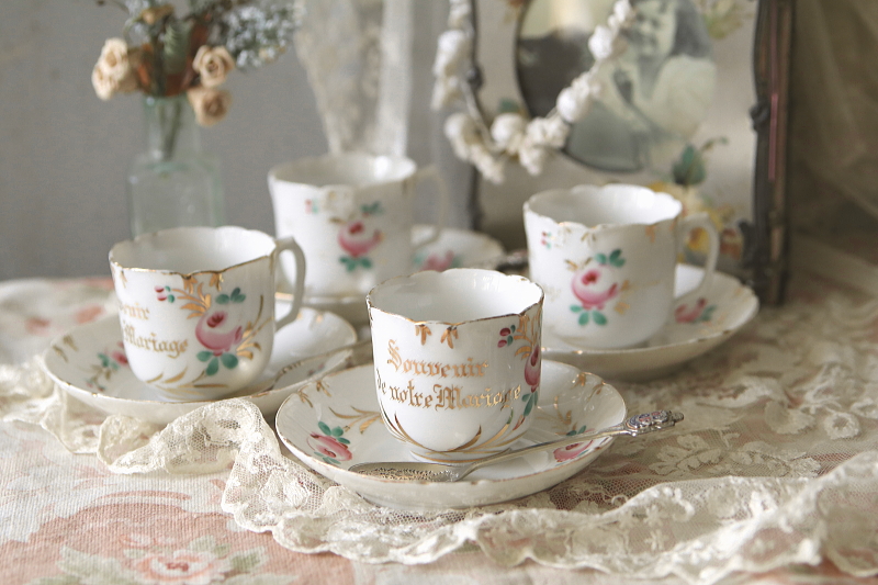 ウエディングスーベニール　コーヒーカップソーサー　vieux paris　アンティークストリュフ